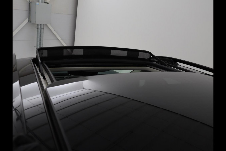 Lynk & Co 01 1.5 Plug In | Panoramadak | Infinity by Harman | Camera | Adaptive cruise | Stoelverwarming | Carplay | Memory | Full LED