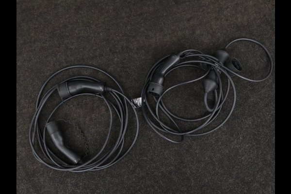Lynk & Co 01 1.5 Plug In | Panoramadak | Infinity by Harman | Camera | Adaptive cruise | Stoelverwarming | Carplay | Memory | Full LED