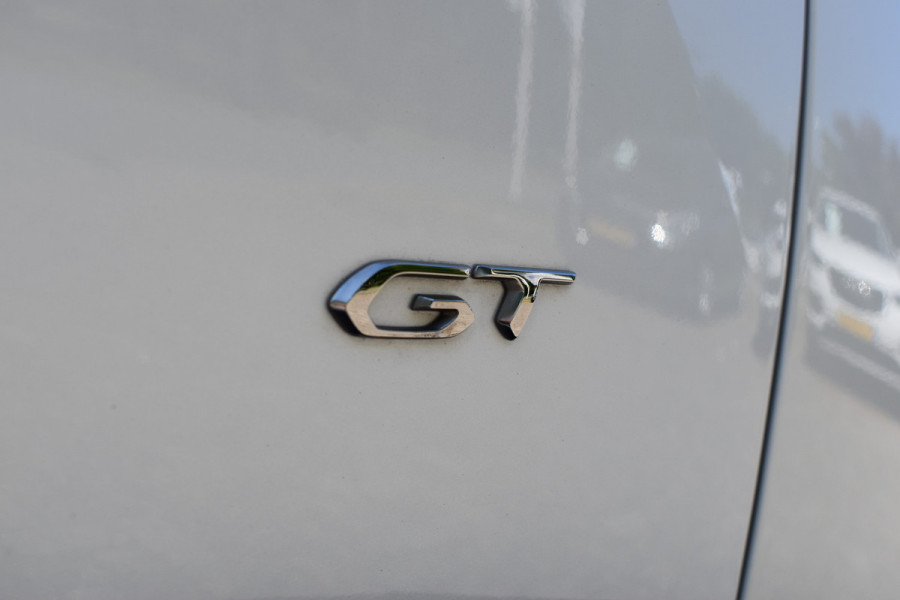 Peugeot e-2008 GT-Line EV 50 kWh / Cruise control / Panoramisch schuifdak / Lane assist