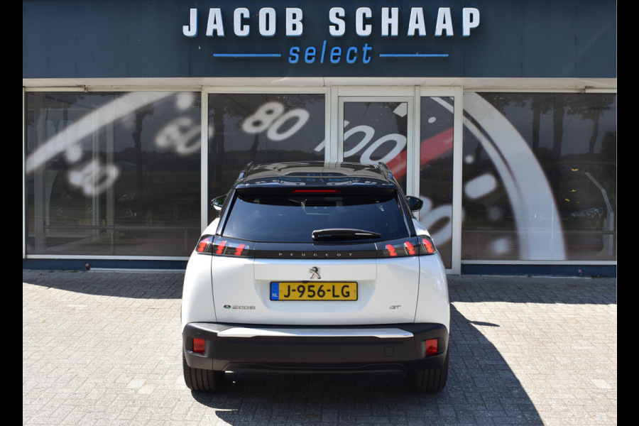 Peugeot e-2008 GT-Line EV 50 kWh / Cruise control / Panoramisch schuifdak / Lane assist