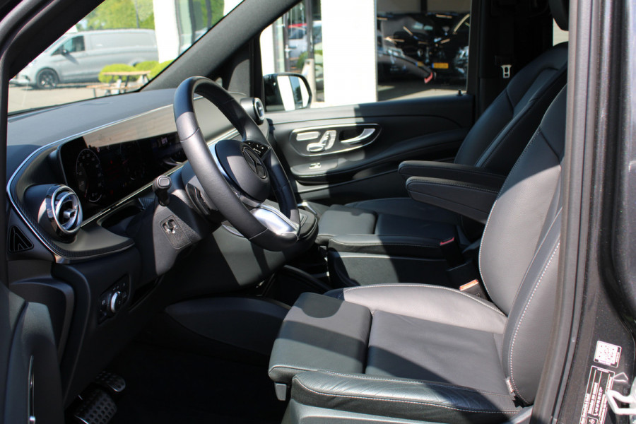 Mercedes-Benz V-Klasse 300d / XXL / DC / AMG / 2x Elec Schuifd / Elec Stoelen / 360 Cam / Burmester / Vol Opties / NIEUWSTAAT