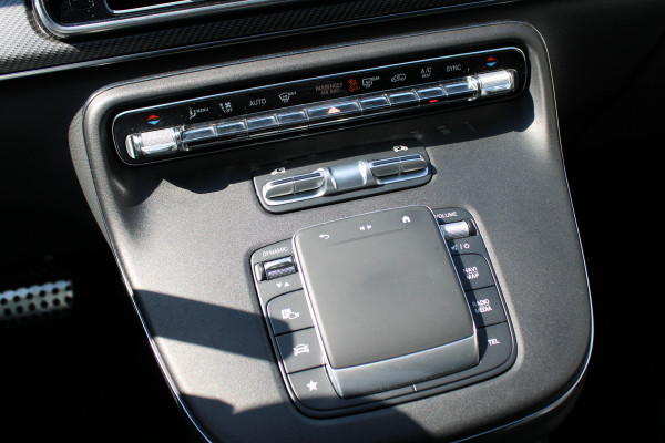 Mercedes-Benz V-Klasse 300d / XXL / DC / AMG / 2x Elec Schuifd / Elec Stoelen / 360 Cam / Burmester / Vol Opties / NIEUWSTAAT