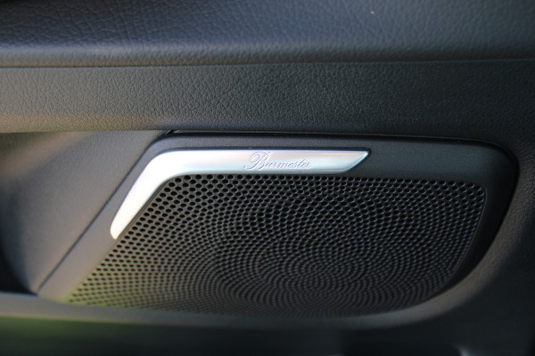 Mercedes-Benz V-Klasse 300d / XXL / DC / AMG / 2x Elec Schuifd / Elec Stoelen / 360 Cam / Burmester / Vol Opties / NIEUWSTAAT