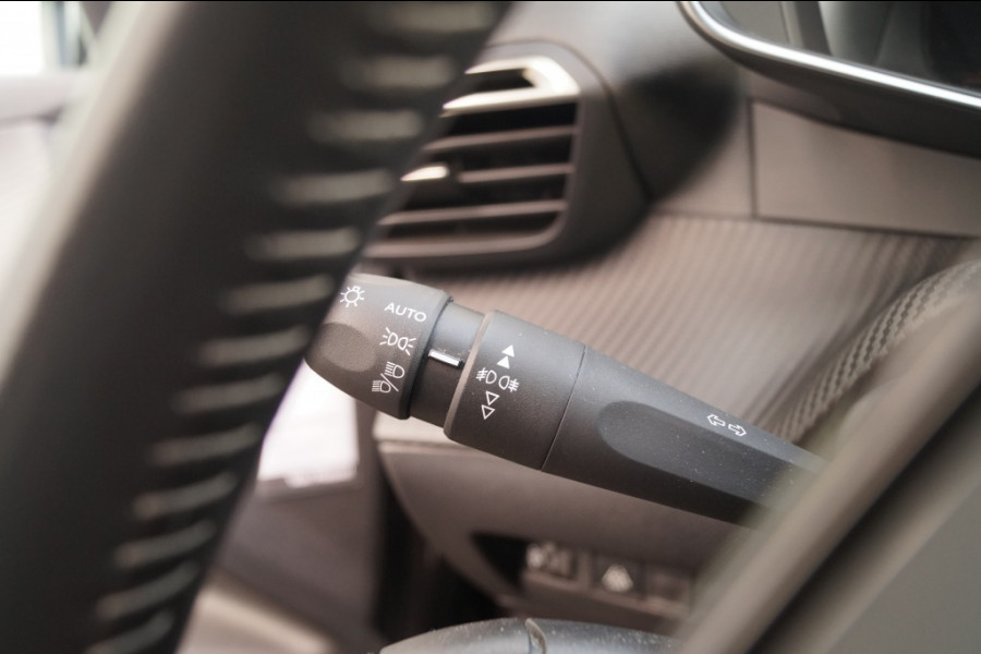 Peugeot 2008 1.5 HDi Blue lease Allure -NAVI-ECC-