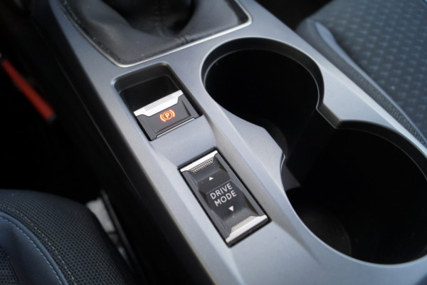 Peugeot 2008 1.5 HDi Blue lease Allure -NAVI-ECC-