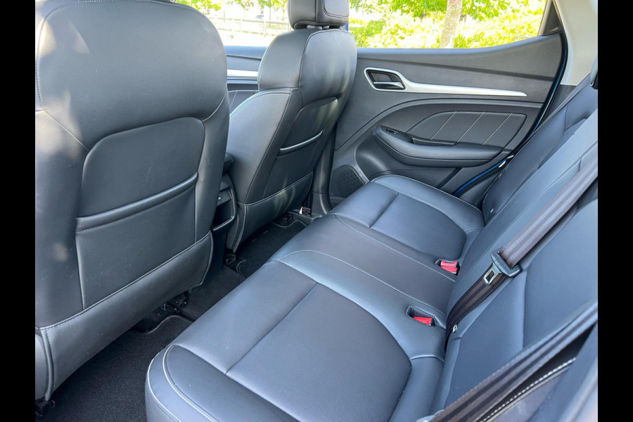 MG Mg Zs EV Luxury 45 kWh | Panorama dak | Apple-Carplay |