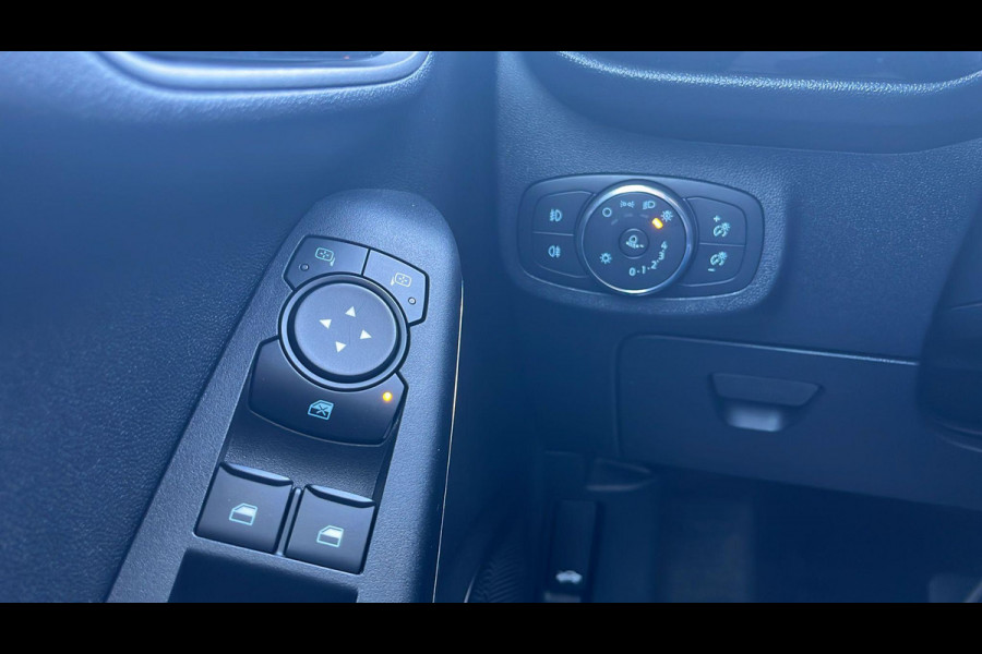 Ford Fiesta 1.0 EcoBoost Hybrid Titanium | Winter Pack | Navigatie | Camera