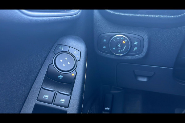 Ford Fiesta 1.0 EcoBoost Hybrid Titanium | Winter Pack | Navigatie | Camera