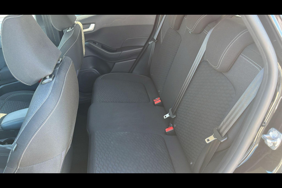 Ford Fiesta 1.0 EcoBoost Hybrid Titanium | Winter Pack | Navigatie | Camera