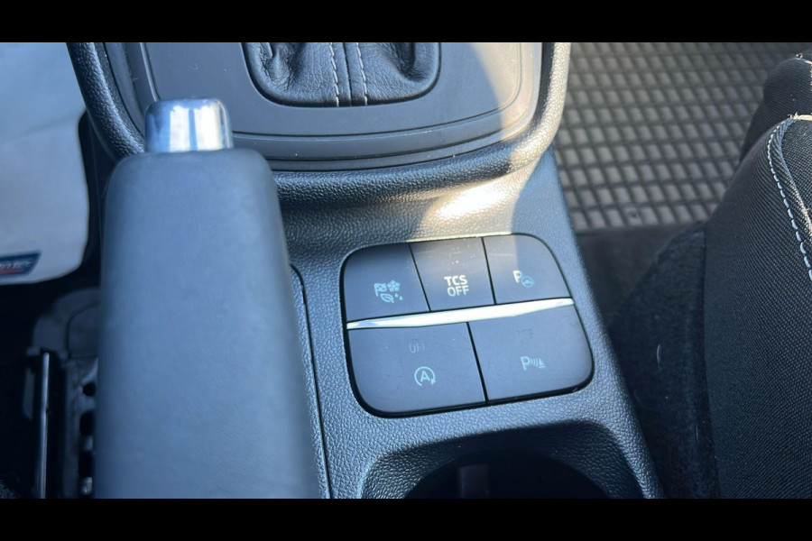 Ford Fiesta 1.0 EcoBoost Hybrid Titanium | Winter Pack | Navigatie | Camera