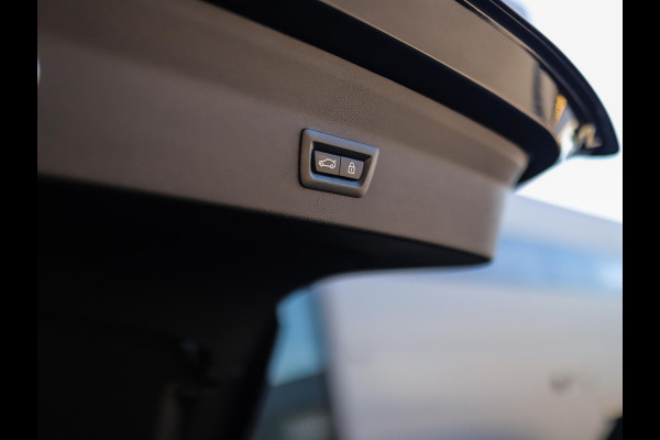 BMW X4 xDrive20i High Executive | M-Sport | Luxe Leder | Pano | Trekhaak | H/K | Camera | Stoelverw.