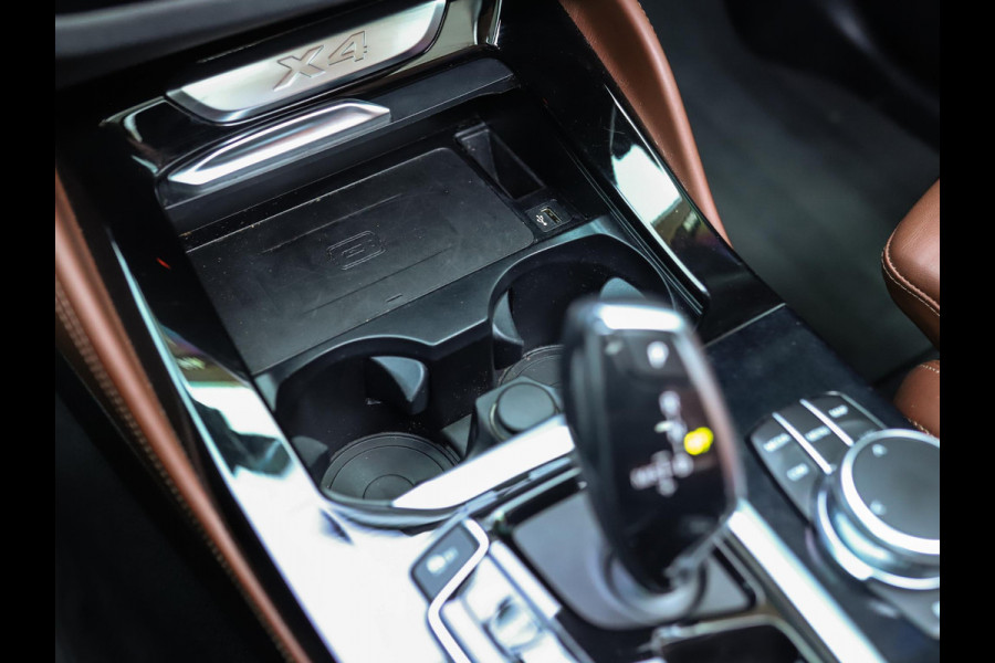 BMW X4 xDrive20i High Executive | M-Sport | Luxe Leder | Pano | Trekhaak | H/K | Camera | Stoelverw.