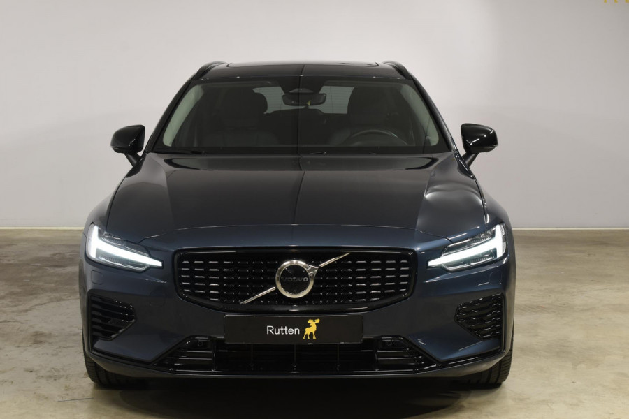 Volvo V60 T6 350PK Automaat Plug-in hybrid AWD Plus Dark / Panoramadak / 360 camera / Donker getint glas / 19'' velgen / Harman Kardon