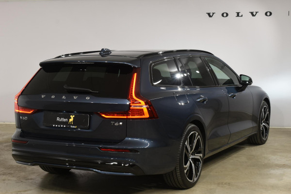 Volvo V60 T6 350PK Automaat Plug-in hybrid AWD Plus Dark / Panoramadak / 360 camera / Donker getint glas / 19'' velgen / Harman Kardon