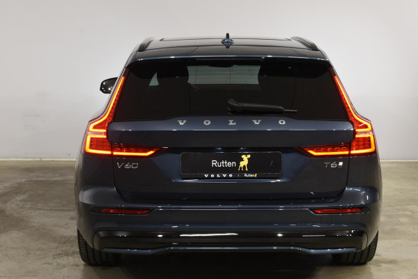 Volvo V60 T6 350PK Automaat Plug-in hybrid AWD Plus Dark / Panoramadak / 360 camera / Donker getint glas / 19'' velgen / Harman Kardon