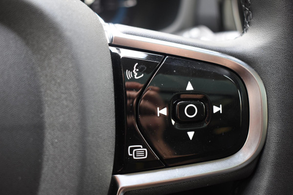 Volvo V60 T6 350PK Automaat Plug-in hybrid AWD Plus Dark / Panoramadak / 360 camera / Donker getint glas / 19'' velgen / Harman Kardon