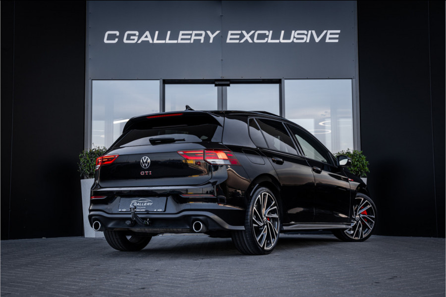 Volkswagen Golf 8 2.0 TSI GTI - Panorama | ACC | Sfeerverlichting | Carplay