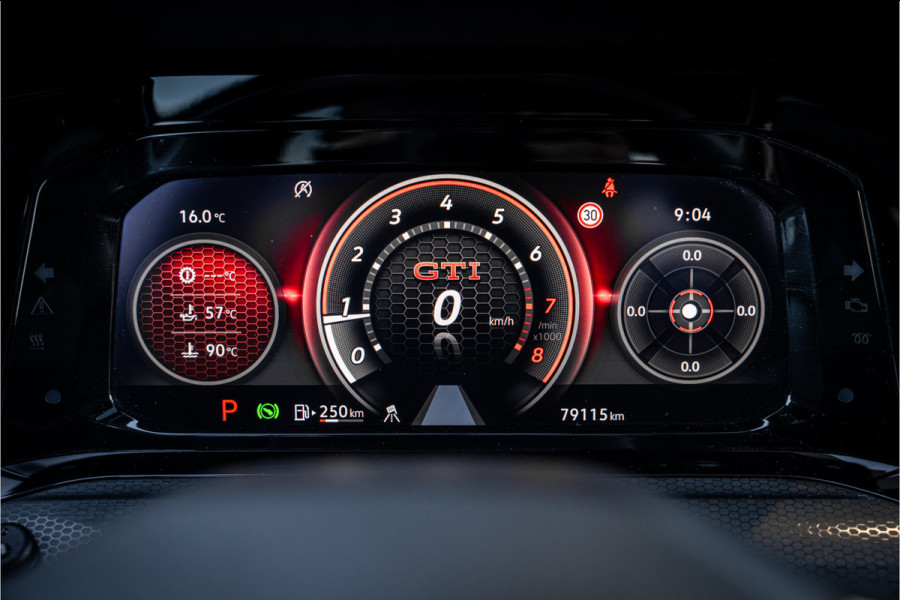 Volkswagen Golf 8 2.0 TSI GTI - Panorama | ACC | Sfeerverlichting | Carplay
