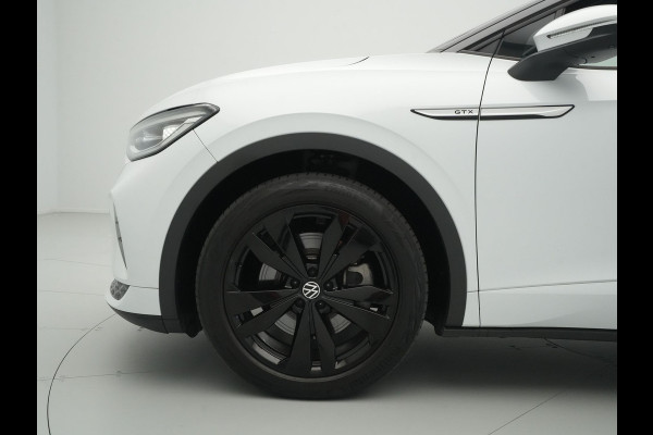 Volkswagen ID.4 GTX 4Motion 77 kWh 360Camera Panorama Sideassist Stoelverwarming  Headup Display 196