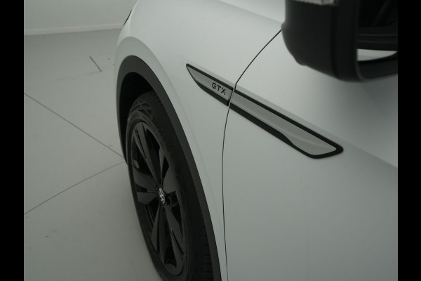 Volkswagen ID.4 GTX 4Motion 77 kWh 360Camera Panorama Sideassist Stoelverwarming  Headup Display 196