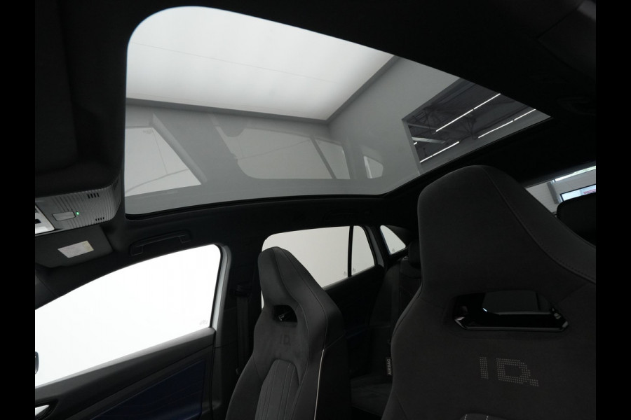 Volkswagen ID.4 GTX 4Motion 77 kWh 360Camera Panorama Sideassist Stoelverwarming  Headup Display 196