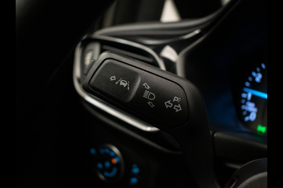 Ford Fiesta 1.1 Sport (APPLE CARPLAY,NAVI,CRUISE,PDC,LED,LANE ASSIST,NIEUWE APK,NETTE STAAT)