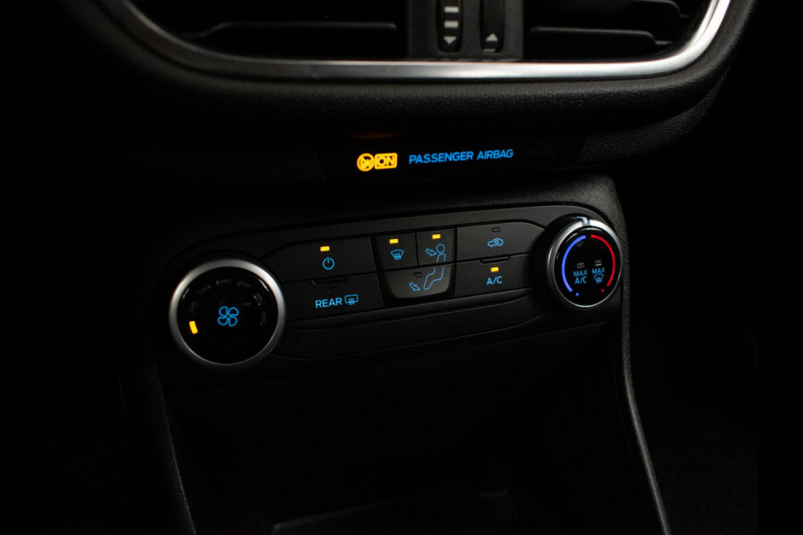 Ford Fiesta 1.1 Sport (APPLE CARPLAY,NAVI,CRUISE,PDC,LED,LANE ASSIST,NIEUWE APK,NETTE STAAT)