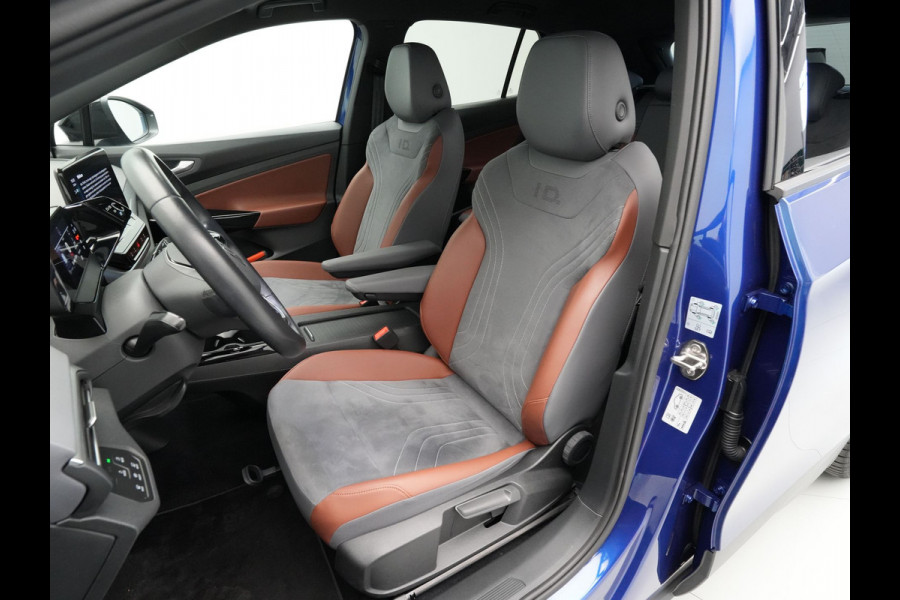 Volkswagen ID.4 First 77 kWh 204pk Navigatie Trekhaak Warmtepomp Stuurverwarming 144