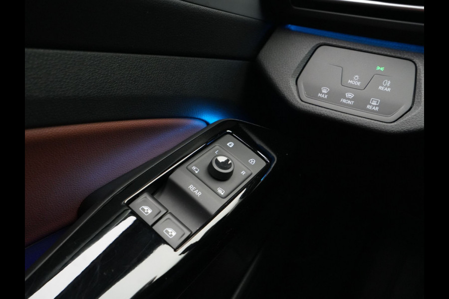 Volkswagen ID.4 First 77 kWh 204pk Navigatie Trekhaak Warmtepomp Stuurverwarming 144
