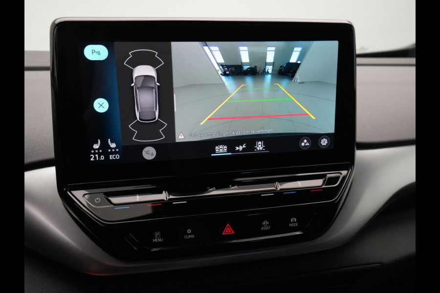 Volkswagen ID.4 First 77 kWh 204pk Navigatie Trekhaak Warmtepomp Stuurverwarming 144