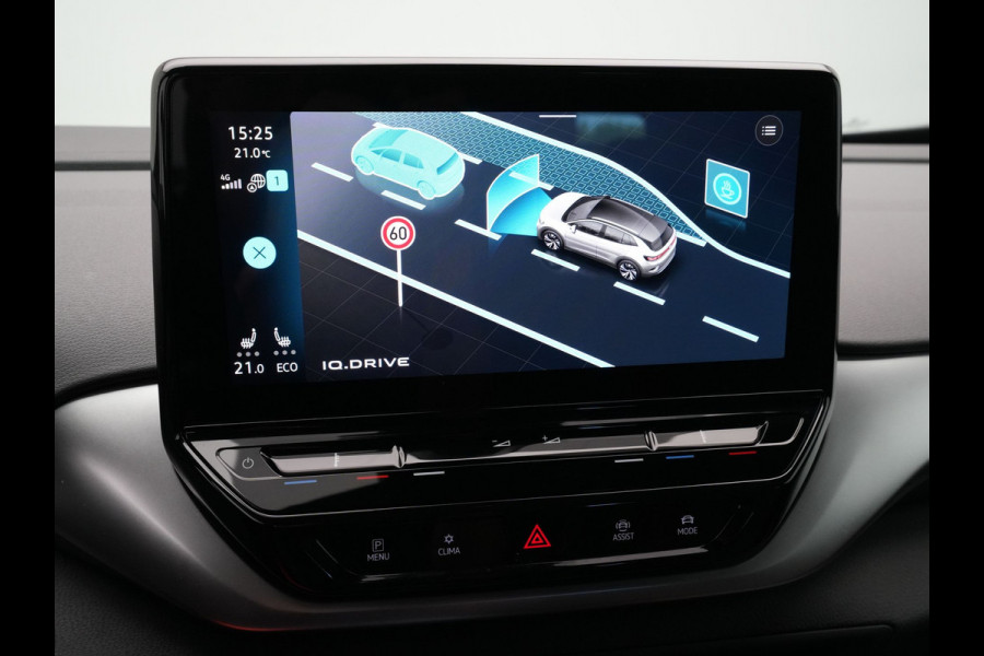 Volkswagen ID.4 First 77 kWh 204pk Navigatie Trekhaak Warmtepomp Stuurverwarming 144