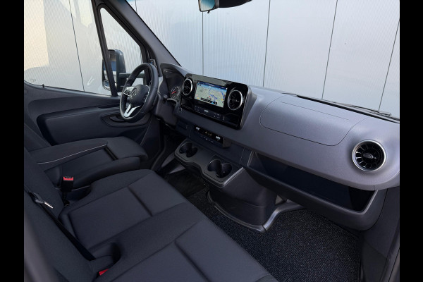 Mercedes-Benz Sprinter 519CDI V6 | 190PK | Luchtvering | Tijhof | 29.543KM NAP | 1e Eigenaar | Autotransporter | Oprijwagen | 2022.