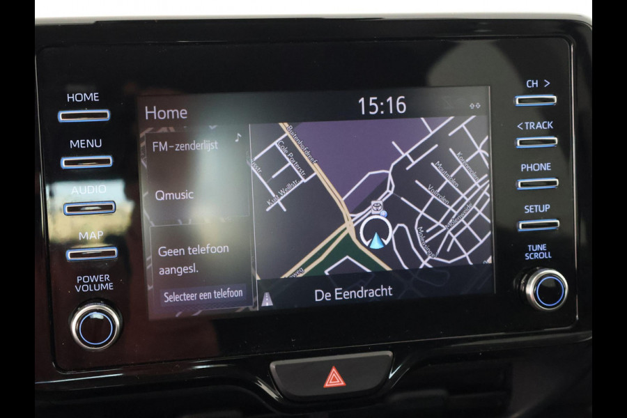 Toyota Yaris 1.5 HYBRID DYNAMIC-PACK BI-TONE AUTOMAAT BIJNA 2021. NAVI.CAMERA.LMV.CRUISE GARANTIE TOT 10-2030