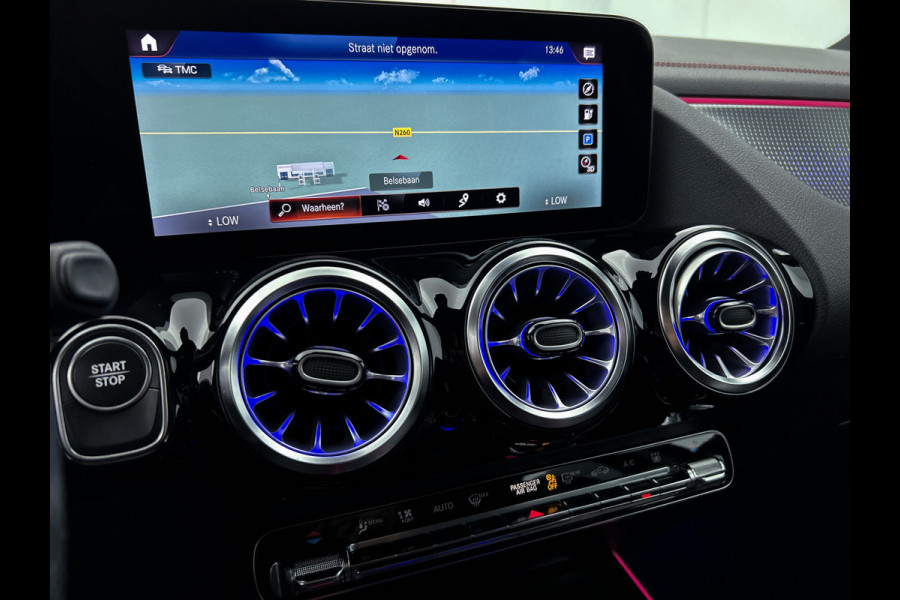 Mercedes-Benz EQA 250 Business Solution AMG 67 kWh | MBUX wide screen | Navigatie | 5 spaaks lichtmetalen velgen | Parking support | Camera | Inclusief 24 maanden MB Certified garantie voor Europa.