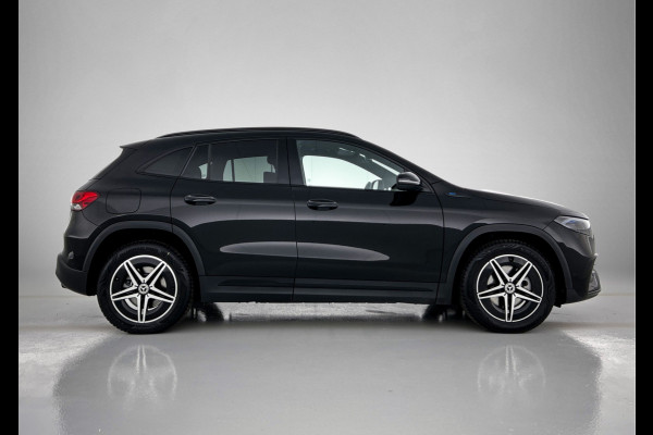 Mercedes-Benz EQA 250 Business Solution AMG 67 kWh | MBUX wide screen | Navigatie | 5 spaaks lichtmetalen velgen | Parking support | Camera | Inclusief 24 maanden MB Certified garantie voor Europa.