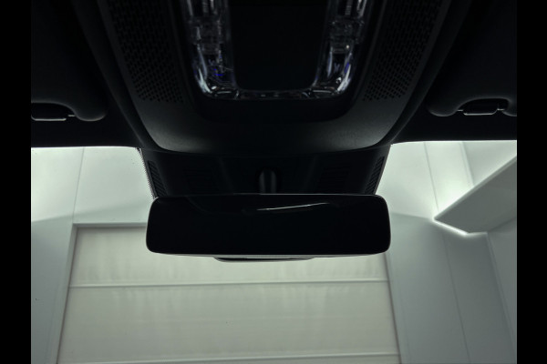 Mercedes-Benz EQA 250 Business Solution AMG 67 kWh | MBUX wide screen | Navigatie | 5 spaaks lichtmetalen velgen | Parking support | Camera | Inclusief 24 maanden MB Certified garantie voor Europa.