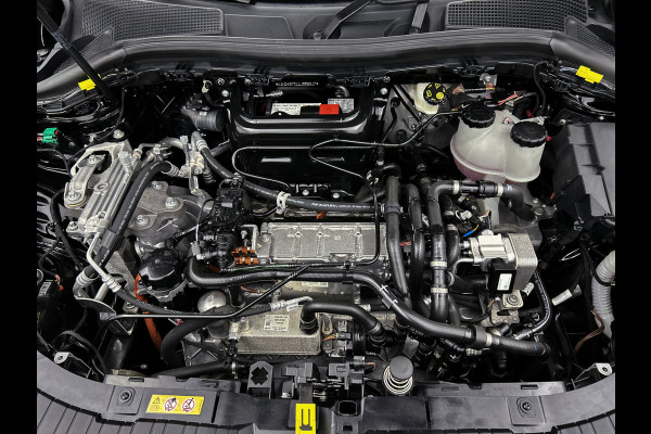 Mercedes-Benz EQA 250 Business Solution AMG 67 kWh | MBUX wide screen | Navigatie | 5 spaaks lichtmetalen velgen | Parking support | Camera | Inclusief 24 maanden MB Certified garantie voor Europa.