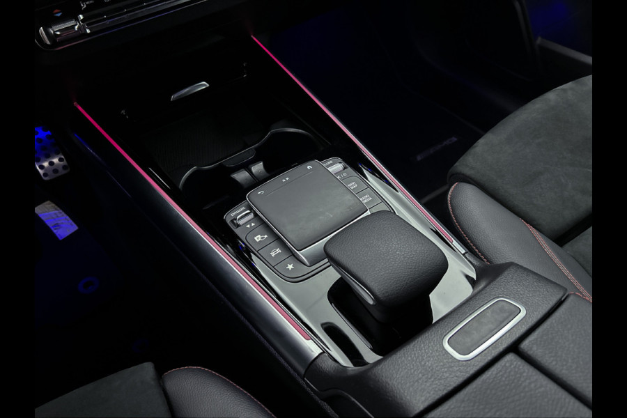 Mercedes-Benz EQA 250 Business Solution AMG 67 kWh | MBUX wide screen | Navigatie | 5 spaaks lichtmetalen velgen | Parking support | Camera | Inclusief 24 maanden MB Certified garantie voor Europa.