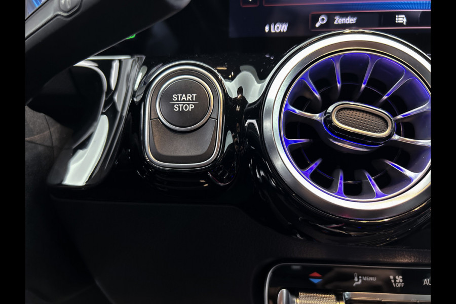 Mercedes-Benz EQA 250 Business Solution AMG 67 kWh | MBUX wide screen | Navigatie | 5 spaaks lichtmetalen velgen | Parking support | Camera | Inclusief 24 maanden MB Certified garantie voor Europa.