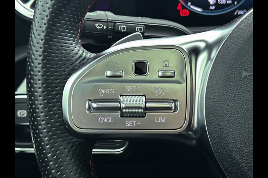 Mercedes-Benz A-Klasse 180 Premium Plus Panoramadak | elct. bedienbare voor stoelen met memory | Navigatie | Parking support met camera achter | Inclusief 24 maanden MB Certified garantie voor Europa