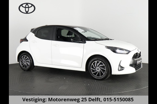 Toyota Yaris 1.5 HYBRIDE BLACK & WHITE GARANTIE 3-2034 AUTOMAAT. CLOUD NAVI. SLECHTS 17.000 KM.