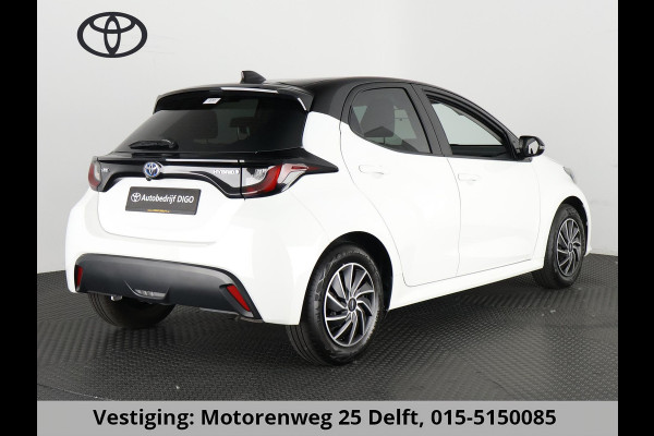 Toyota Yaris 1.5 HYBRIDE BLACK & WHITE GARANTIE 3-2034 AUTOMAAT. CLOUD NAVI. SLECHTS 17.000 KM.
