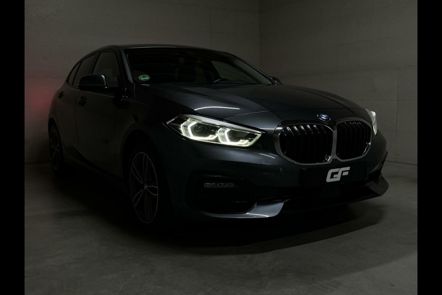 BMW 1-serie 118i Sport Navi Cruise CarPlay Sfeerver Trek NAP