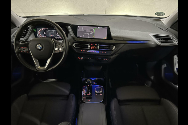 BMW 1-serie 118i Sport Navi Cruise CarPlay Sfeerver Trek NAP