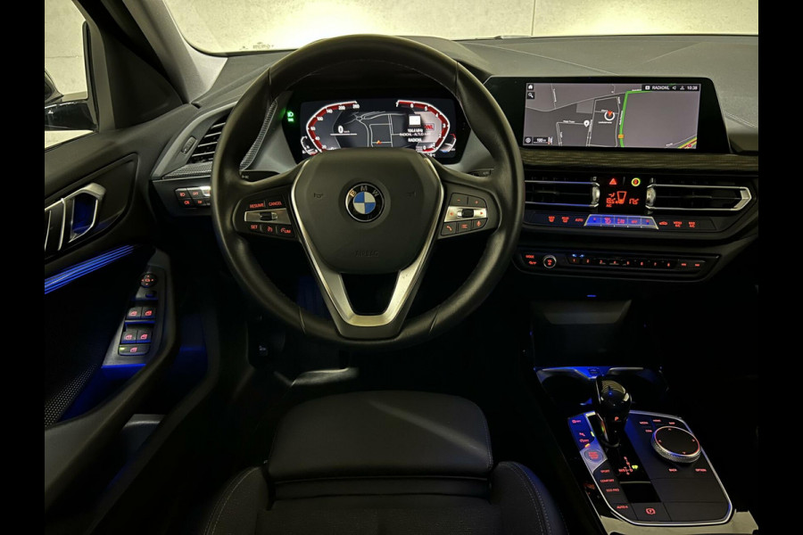 BMW 1-serie 118i Sport Navi Cruise CarPlay Sfeerver Trek NAP