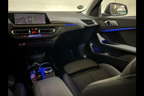 BMW 1-serie 118i Sport Navi Cruise CarPlay Sfeerver Trek NAP