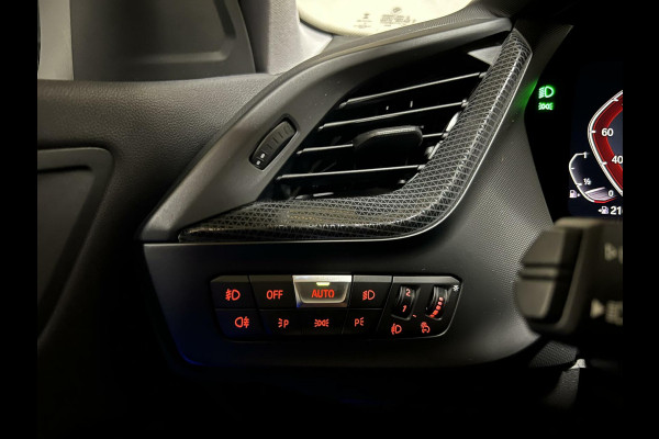 BMW 1-serie 118i Sport Navi Cruise CarPlay Sfeerver Trek NAP