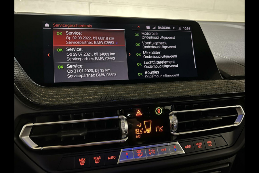 BMW 1-serie 118i Sport Navi Cruise CarPlay Sfeerver Trek NAP