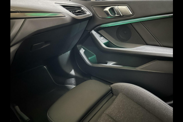 BMW 1-serie 118i Sport Navi Cruise CarPlay Sfeerver Trek NAP