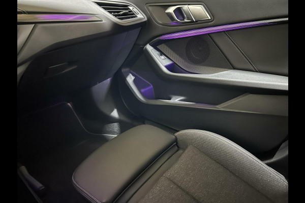 BMW 1-serie 118i Sport Navi Cruise CarPlay Sfeerver Trek NAP